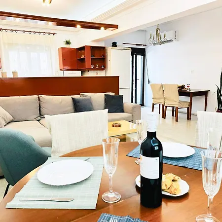 Apartment Sea Breeze Sanctuary-1bd 3pl 1ba - 90m To Sea *